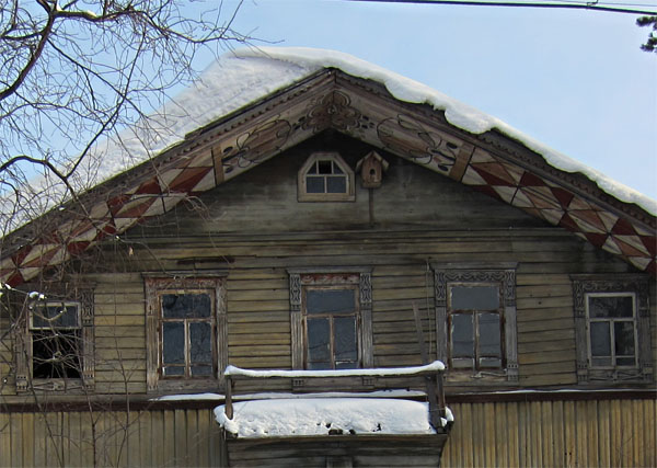 Верхняя Тойма - дом с расписными фронтонами